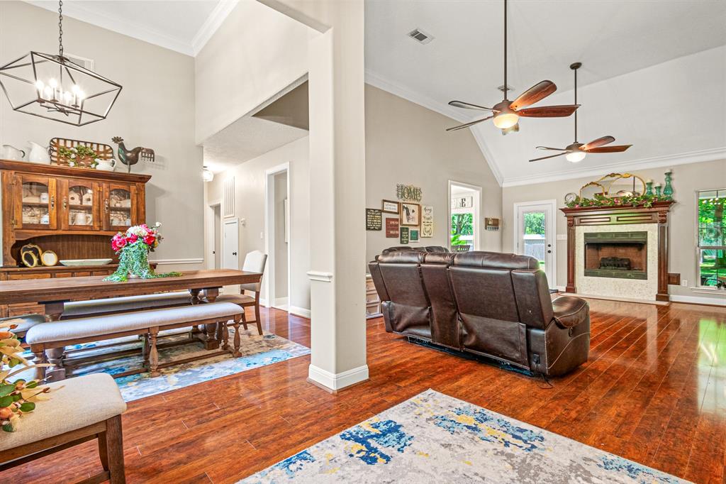 6 Lake Forest Drive