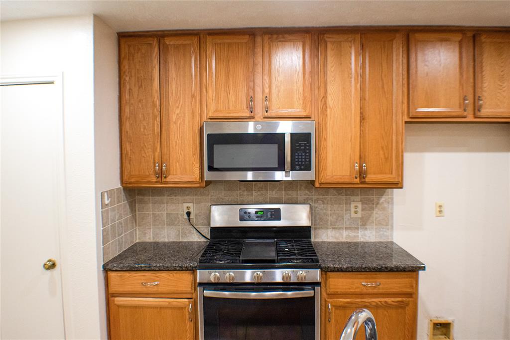 1531 Miller Avenue, Katy, Texas image 7