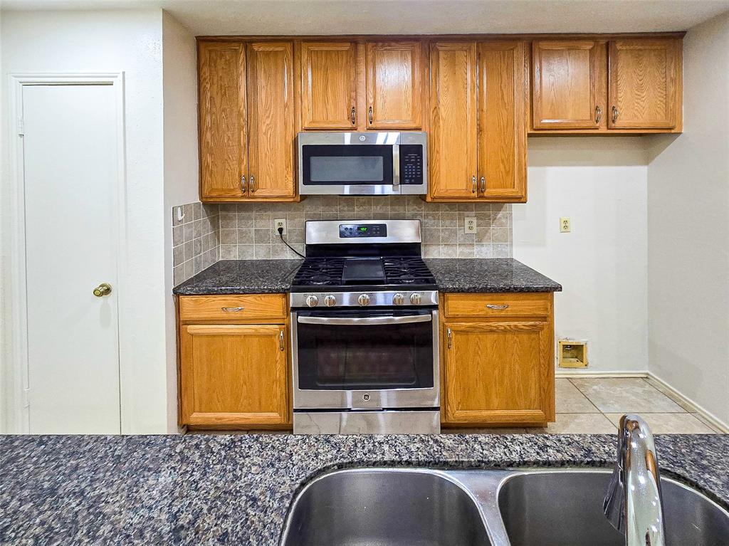 1531 Miller Avenue, Katy, Texas image 8