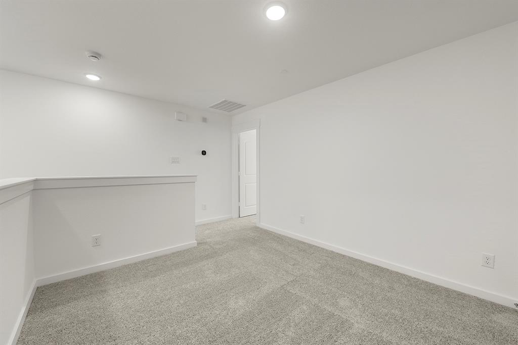 2742 Mariposa Creek #4, Rosharon, Texas image 14