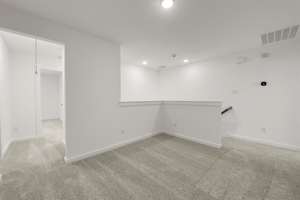 2742 Mariposa Creek #4, Rosharon, Texas image 13