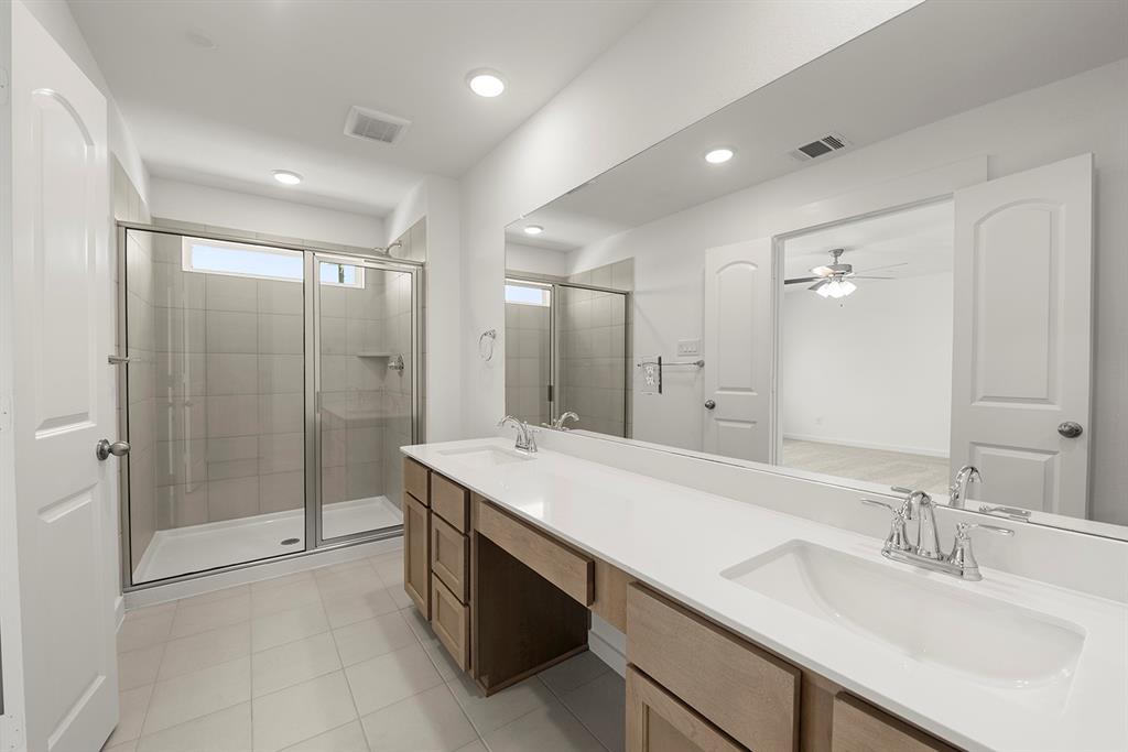 2742 Mariposa Creek #4, Rosharon, Texas image 18