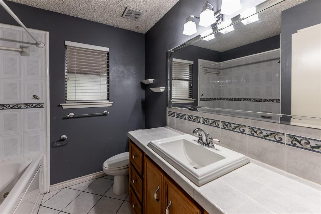 102 Trailwood Drive, Huntsville, Texas image 21