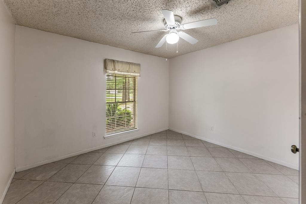 102 Trailwood Drive, Huntsville, Texas image 19