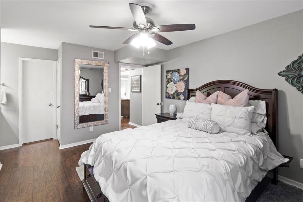 18800 Egret Bay Boulevard #406, Webster, Texas image 8