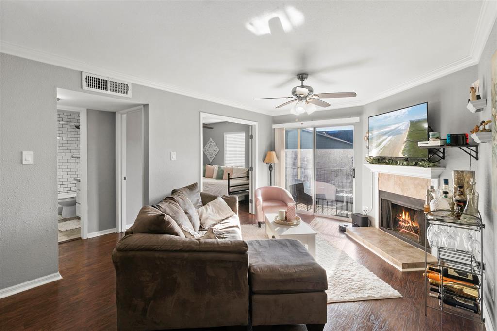 18800 Egret Bay Boulevard #406, Webster, Texas image 1