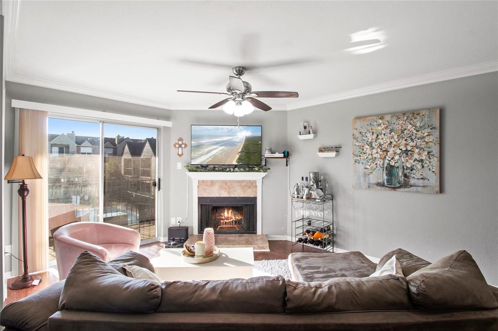 18800 Egret Bay Boulevard #406, Webster, Texas image 3