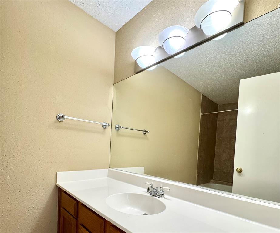 3106 Timber View Court, Sugar Land, Texas image 7