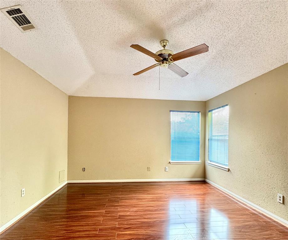 3106 Timber View Court, Sugar Land, Texas image 5