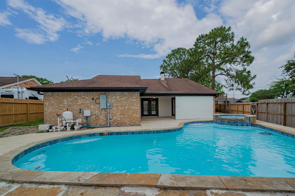 726 Canyon Springs Drive, La Porte, Texas image 23