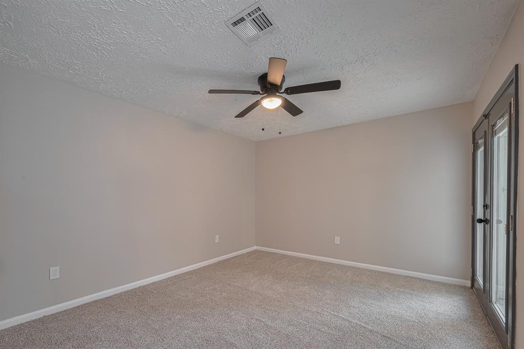 726 Canyon Springs Drive, La Porte, Texas image 17