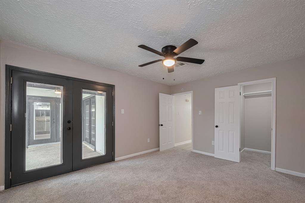 726 Canyon Springs Drive, La Porte, Texas image 18