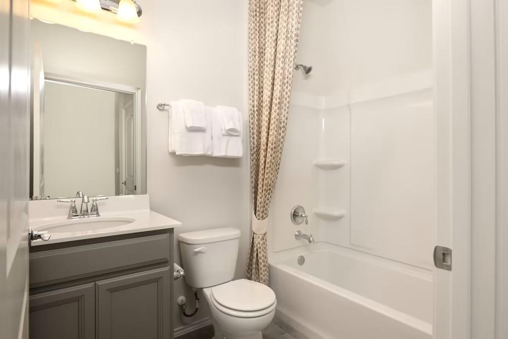 16318 Vivid Creek Court, Conroe, Texas image 13