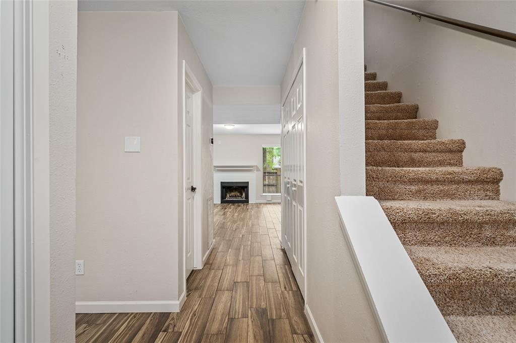 20 W Willowwood Court, The Woodlands, Texas image 7