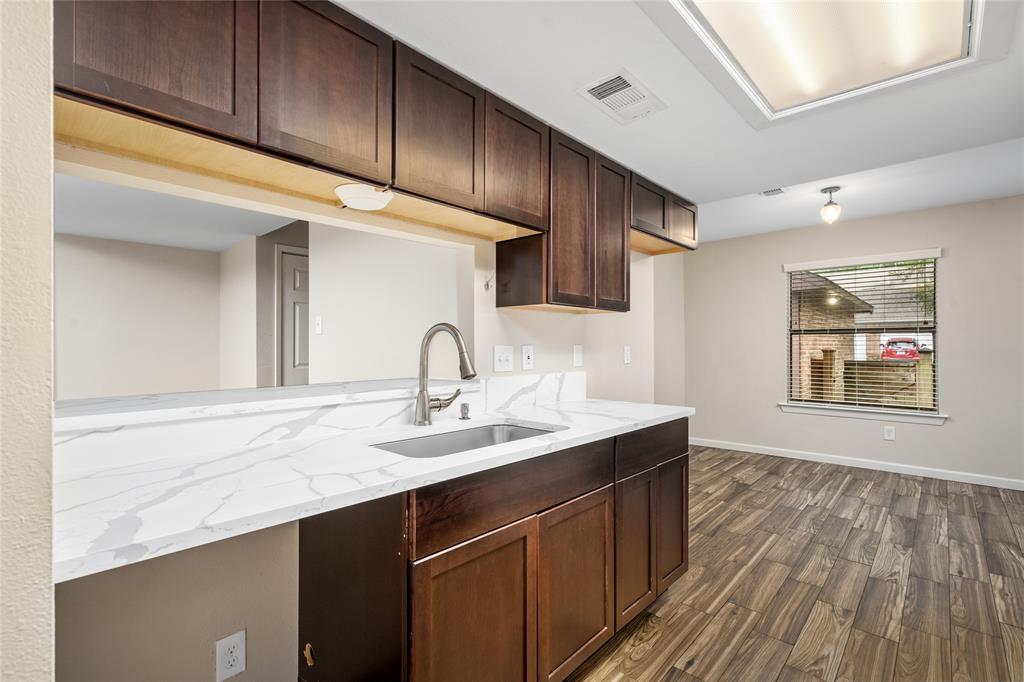 20 W Willowwood Court, The Woodlands, Texas image 10