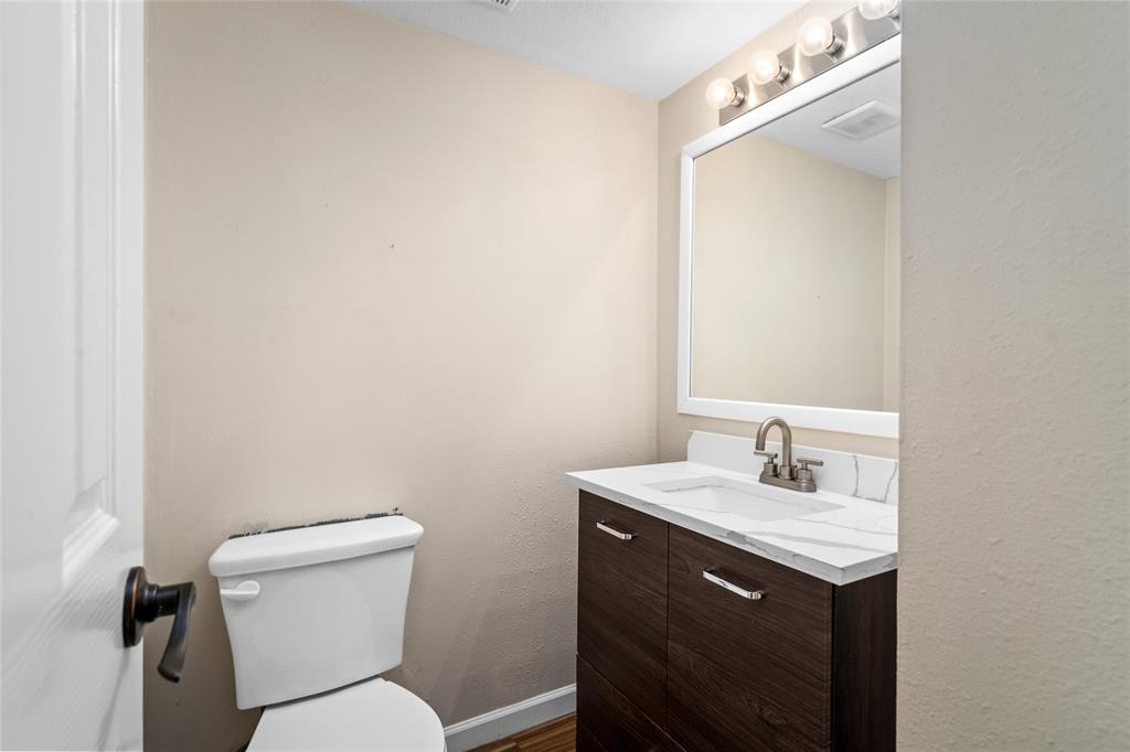 20 W Willowwood Court, The Woodlands, Texas image 15