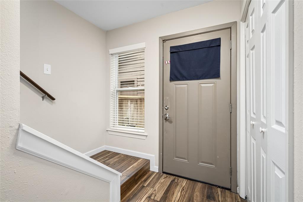 20 W Willowwood Court, The Woodlands, Texas image 6