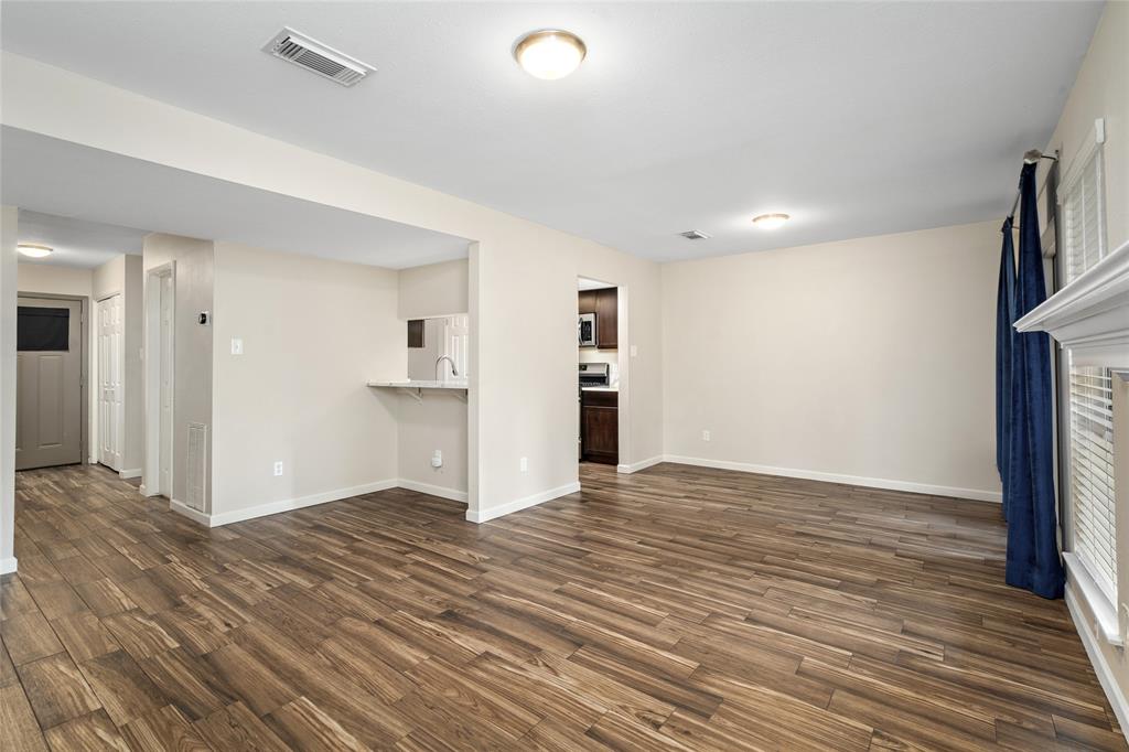 20 W Willowwood Court, The Woodlands, Texas image 14