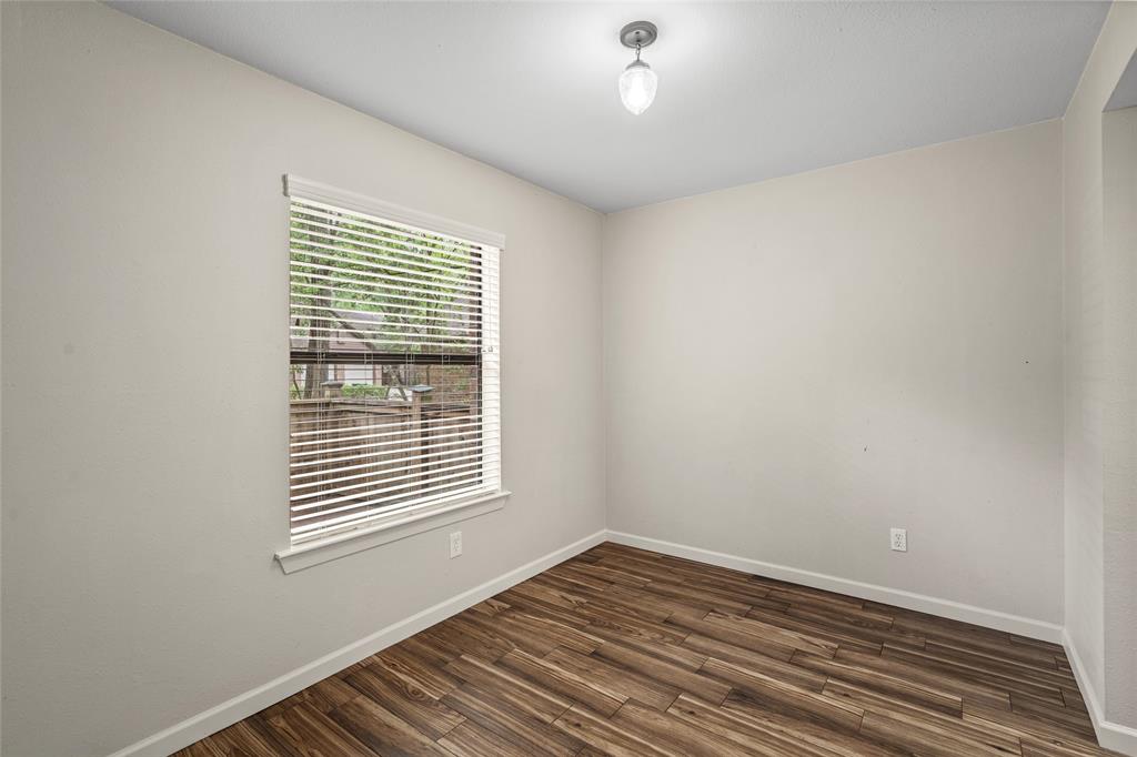 20 W Willowwood Court, The Woodlands, Texas image 11
