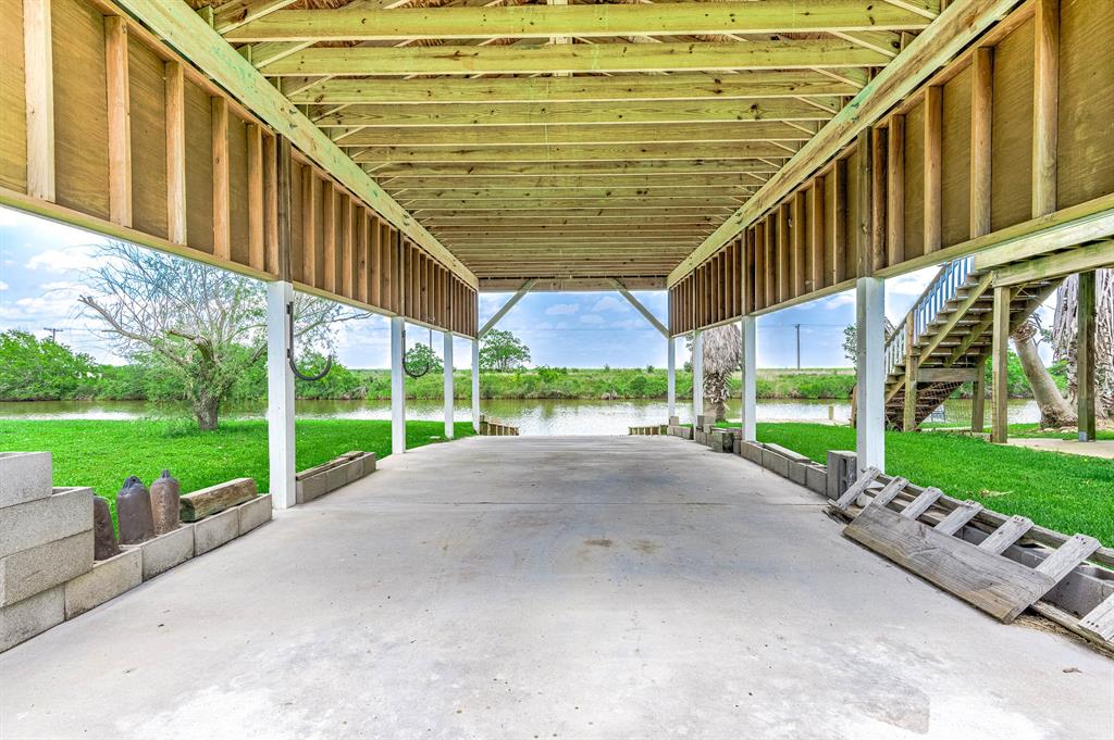 171 County Road 299, Sargent, Texas image 10