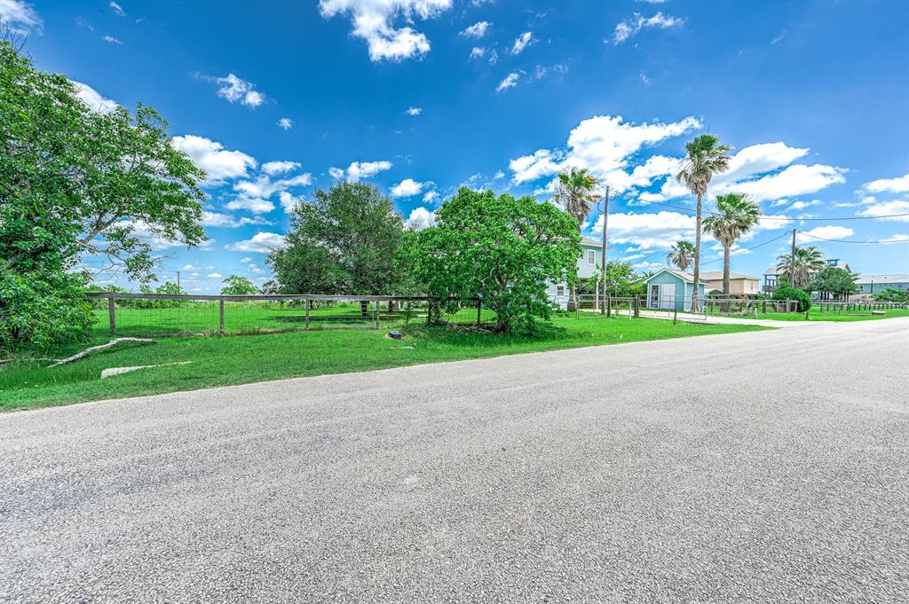 171 County Road 299, Sargent, Texas image 4