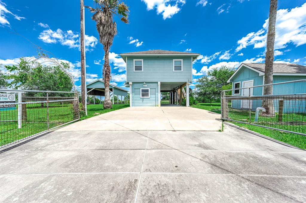 171 County Road 299, Sargent, Texas image 1