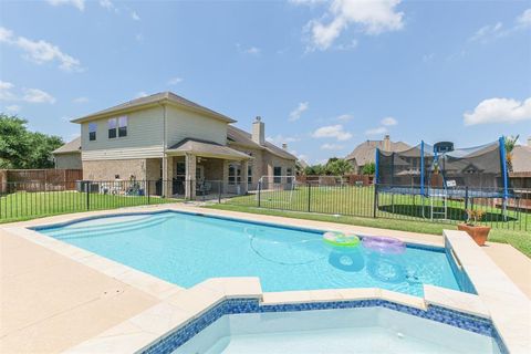 Single Family Residence in Katy TX 28506 Birchfield Oak Court.jpg