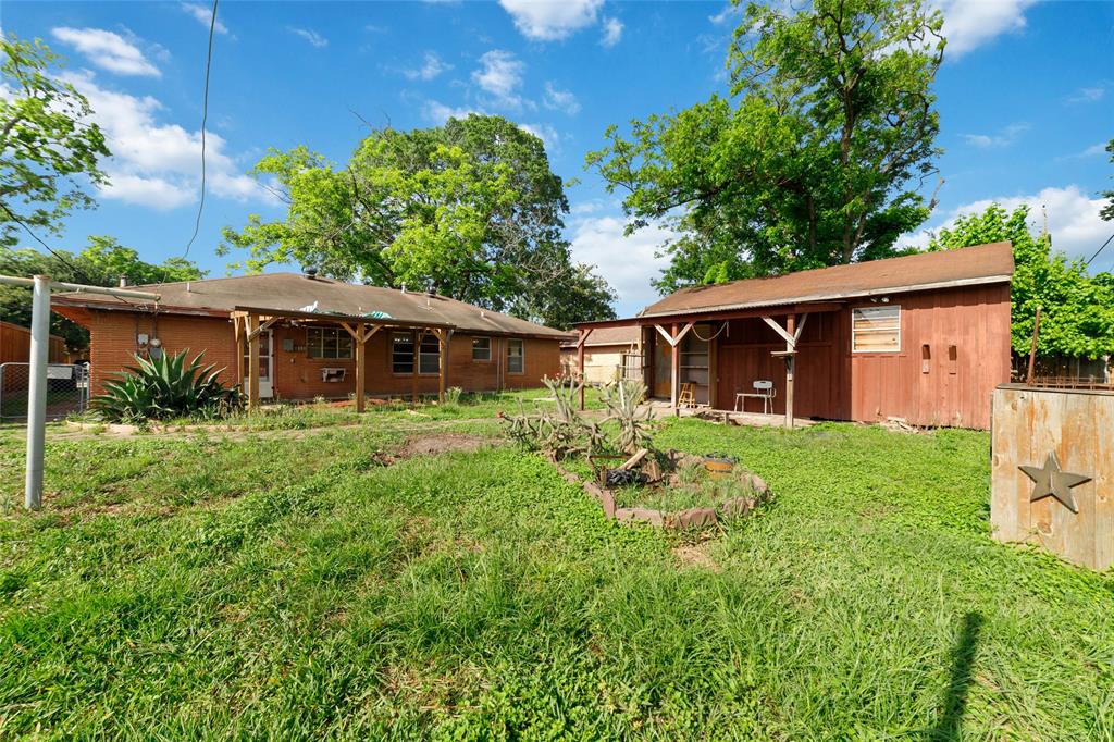 106 E Rittenhouse Street, Houston, Texas image 4