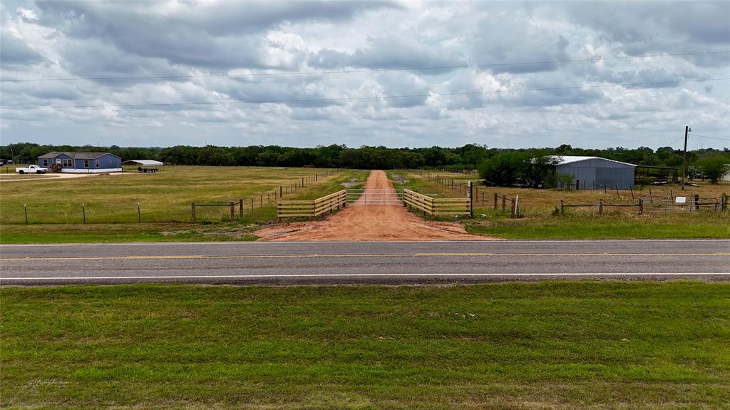 2679 Fm 318, Yoakum, Texas image 30
