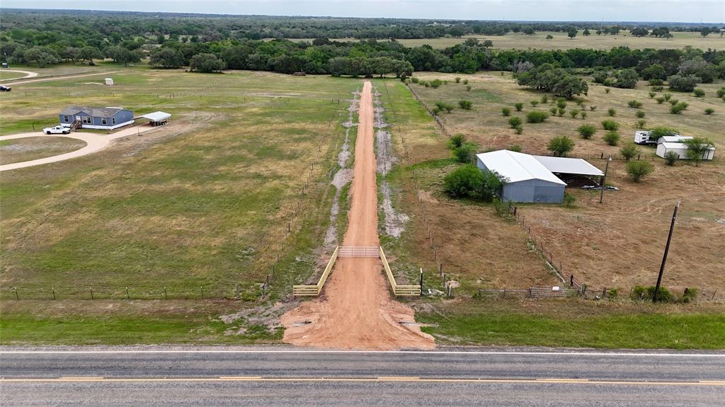 2679 Fm 318, Yoakum, Texas image 31