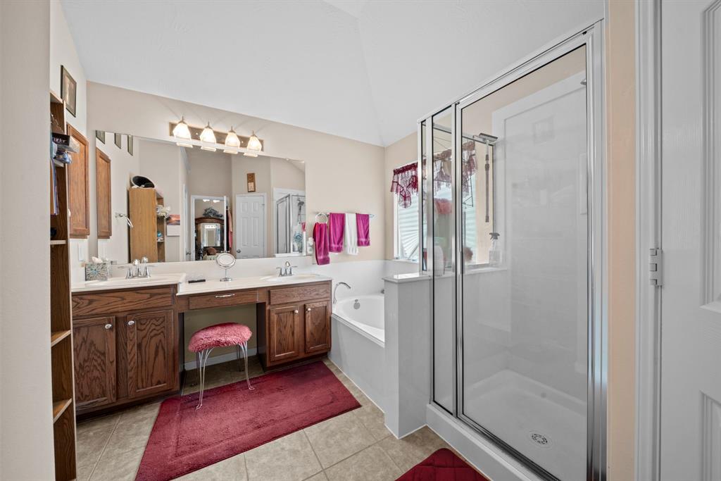 8306 Calico Canyon Drive, Tomball, Texas image 11