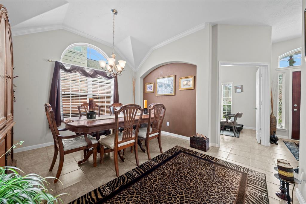 8306 Calico Canyon Drive, Tomball, Texas image 8