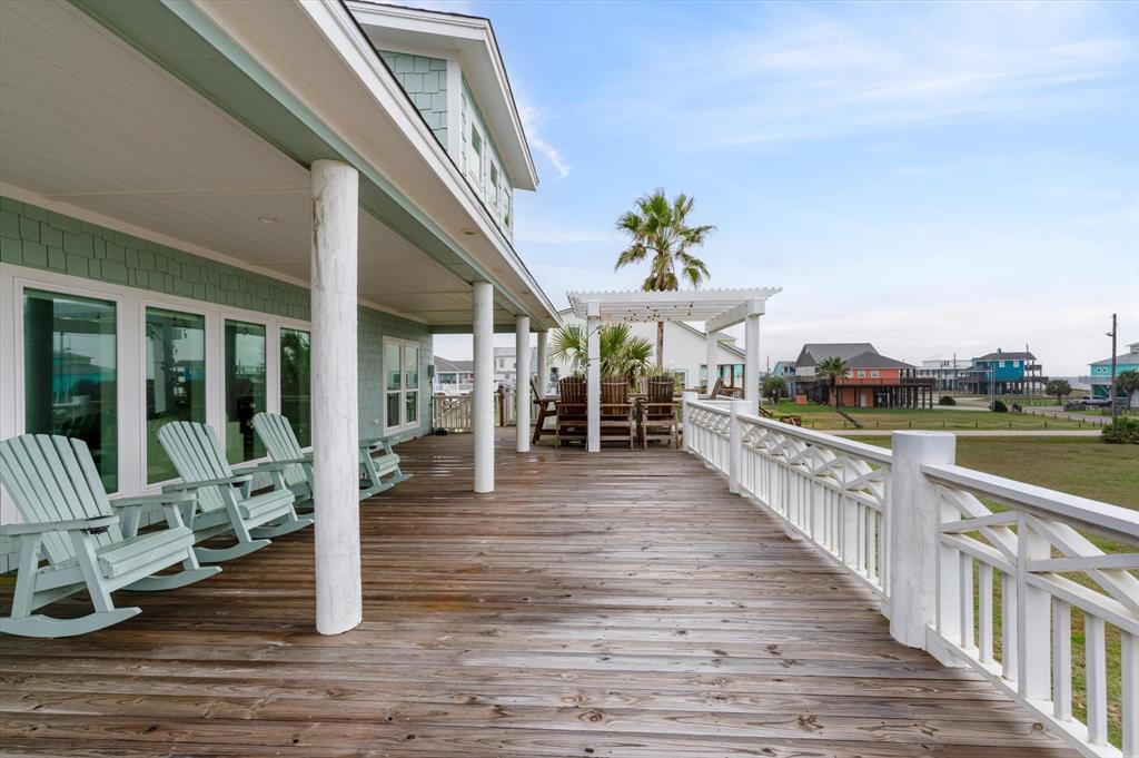 940 Raymond, Crystal Beach, Texas image 29