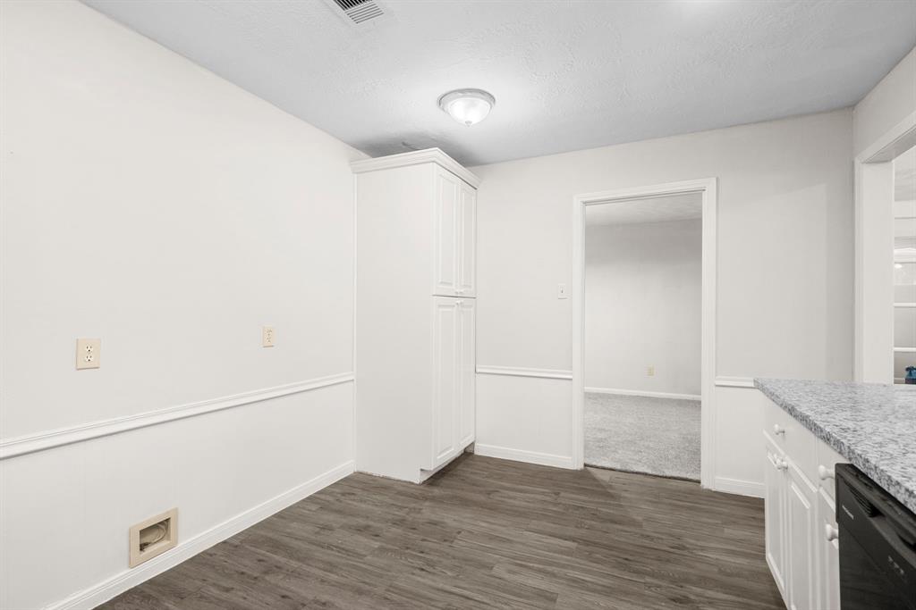 5006 Live Oak Drive, Texas City, Texas image 15