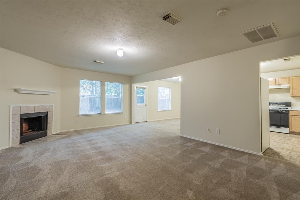 11711 Sunny Stream Drive, Tomball, Texas image 4