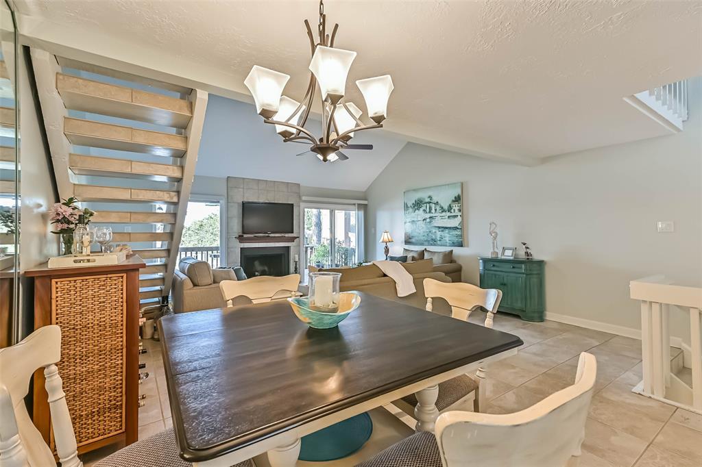2412 Crows Nest Drive, League City, Texas image 14