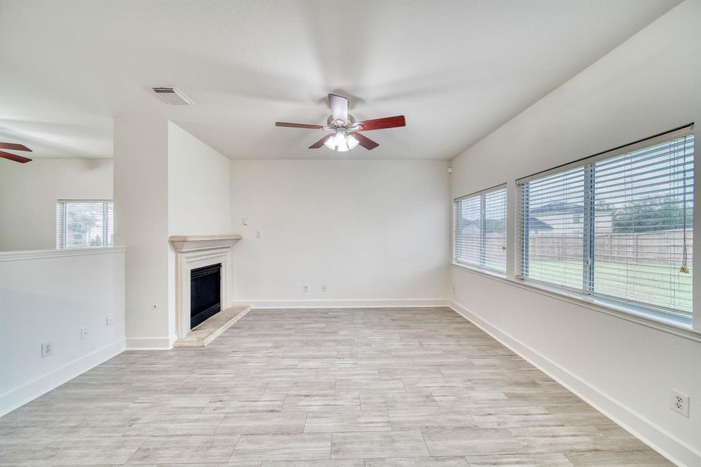 1177 Stallion Ridge, Alvin, Texas image 6