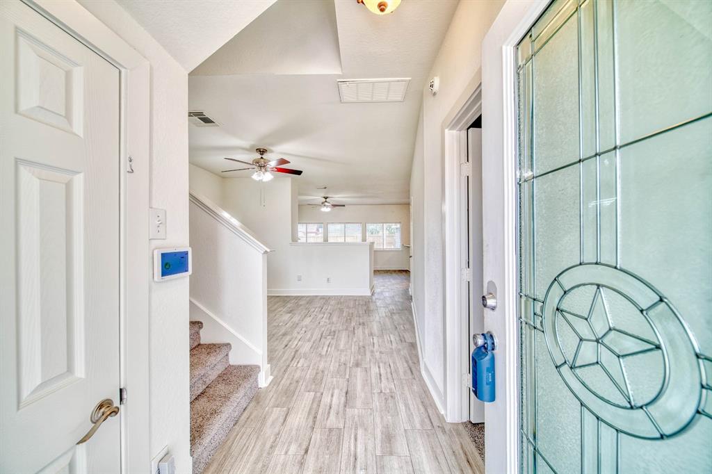 1177 Stallion Ridge, Alvin, Texas image 3
