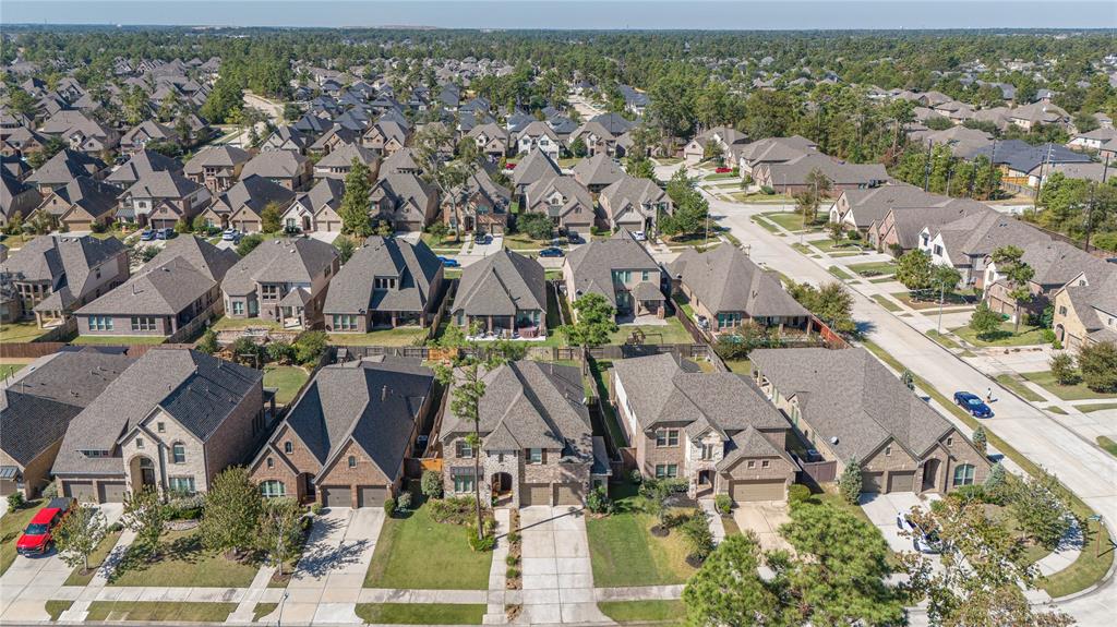 16831 Headwaters Forest Drive, Humble, Texas image 38