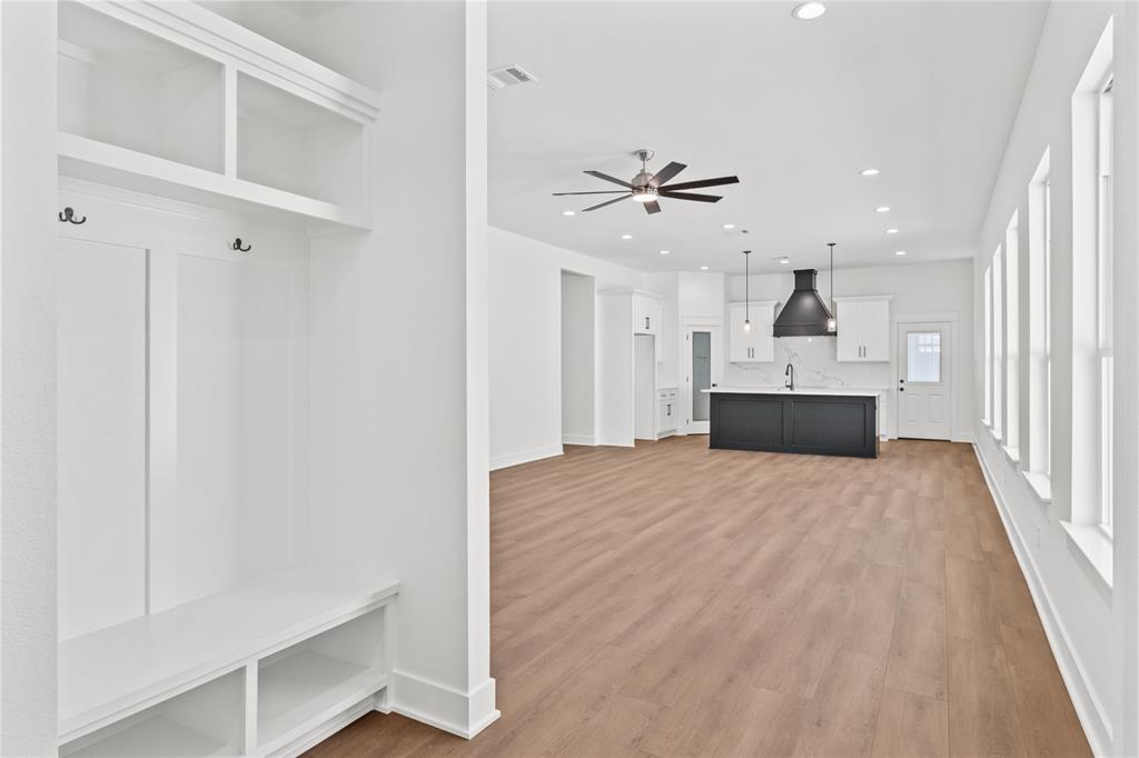 722 S Utah Street, La Porte, Texas image 3