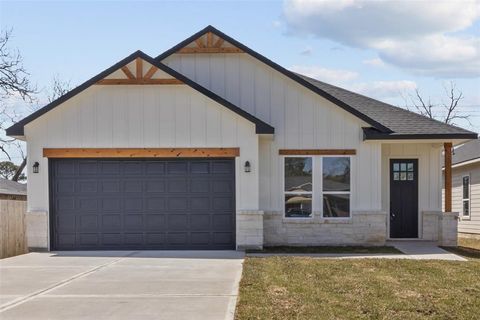 722 S Utah Street La Porte TX 77571