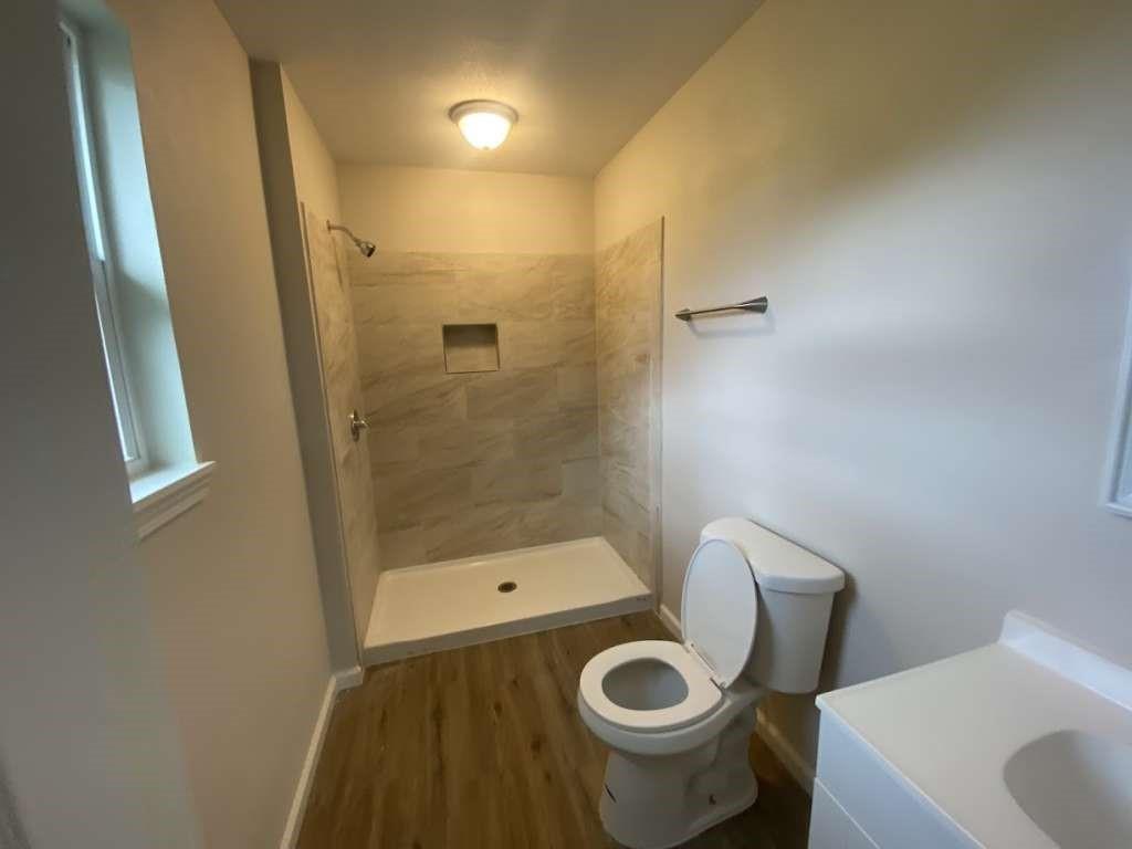 838 Cypress Lakes Circle, Cleveland, Texas image 16