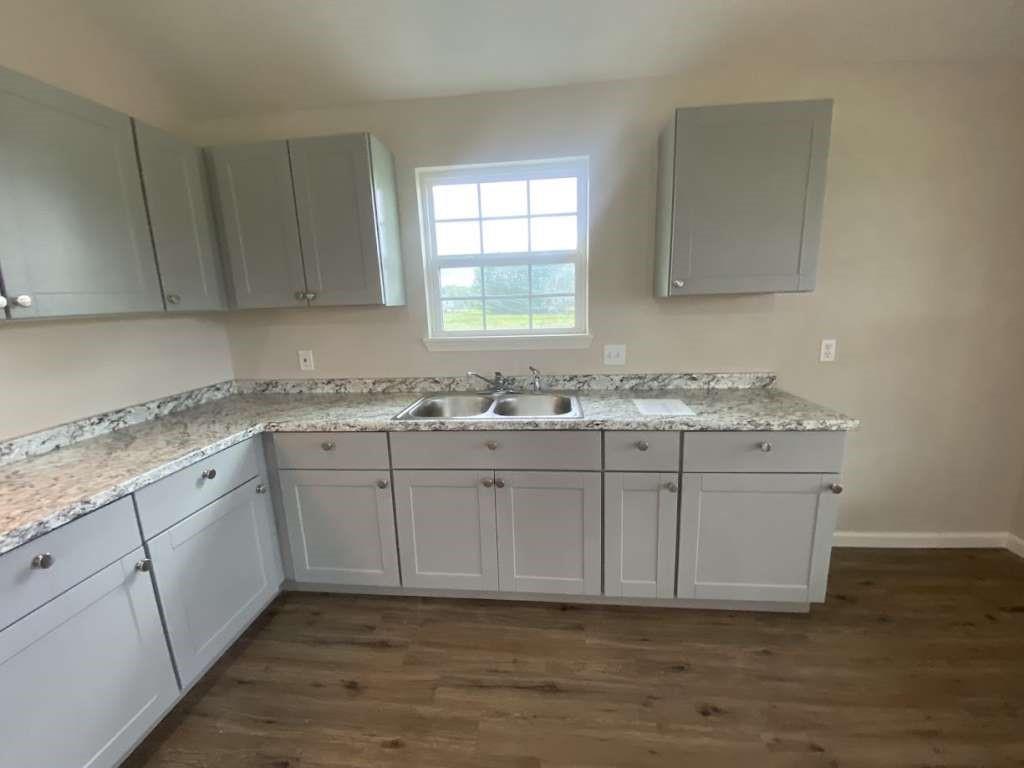 838 Cypress Lakes Circle, Cleveland, Texas image 8