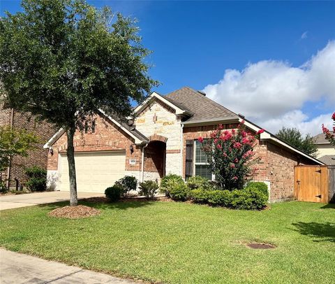 Single Family Residence in Katy TX 4834 Oak Rambling Drive.jpg