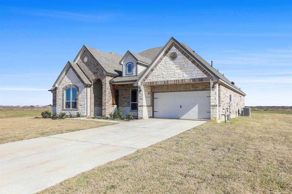 2455 Diamond D Drive, Beaumont, Texas image 2