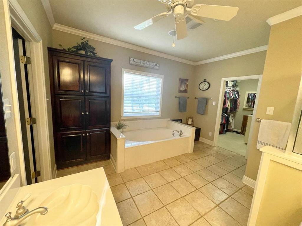 1928 Eastwood Drive, Henderson, Texas image 25