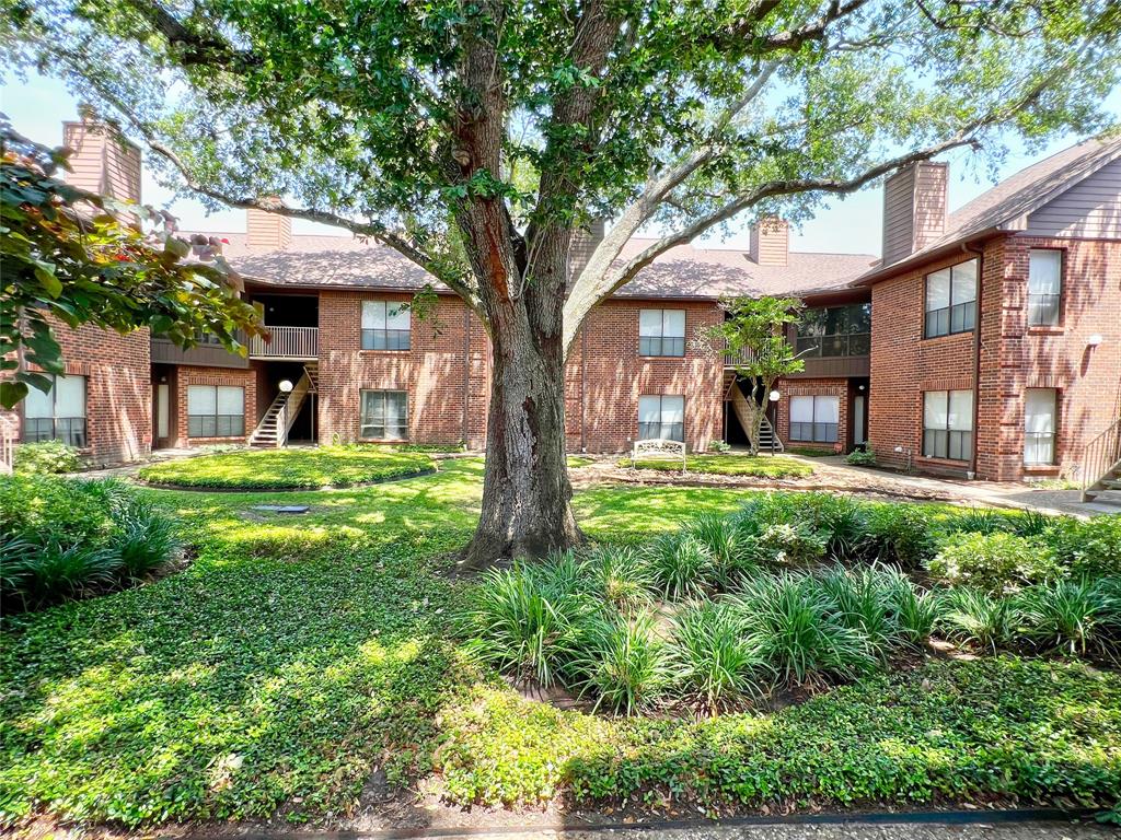 3130 Walnut Bend Lane 409