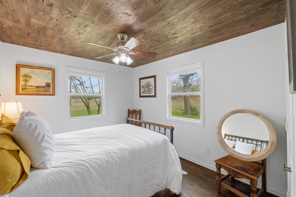 2407 E State Highway 159, Fayetteville, Texas image 19