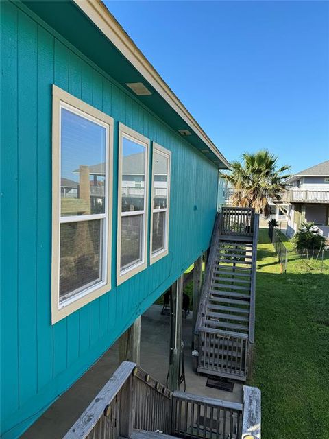 A home in Crystal Beach