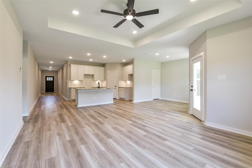 2503 Elliot Canyon Lane, Crosby, Texas image 4